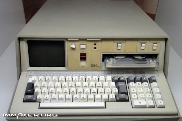 IBM 5100 Portable Computer (1975)